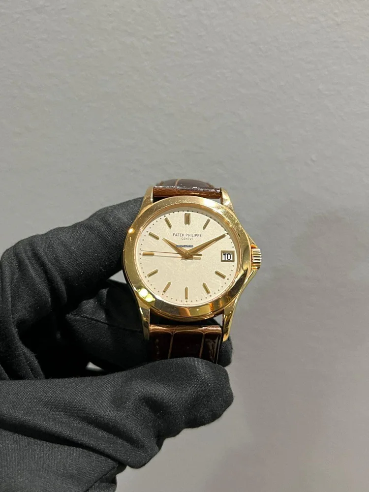 Patek Philippe Calatrava 5107R-001